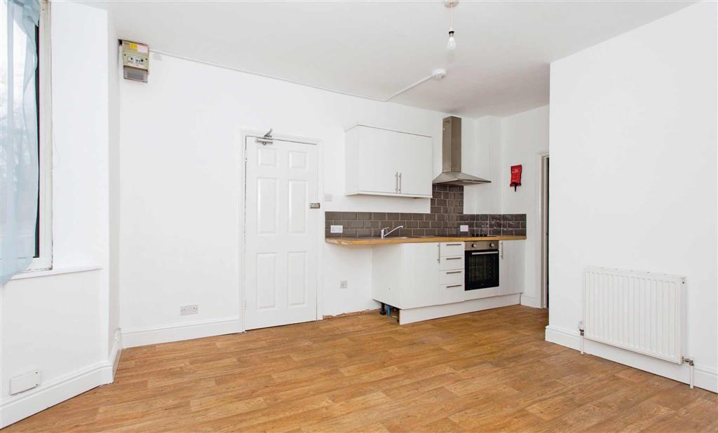 Flats 1, 1A and 1B Stockbridge House, 192, High Street, NEWMARKET, Suffolk, CB8 9AP