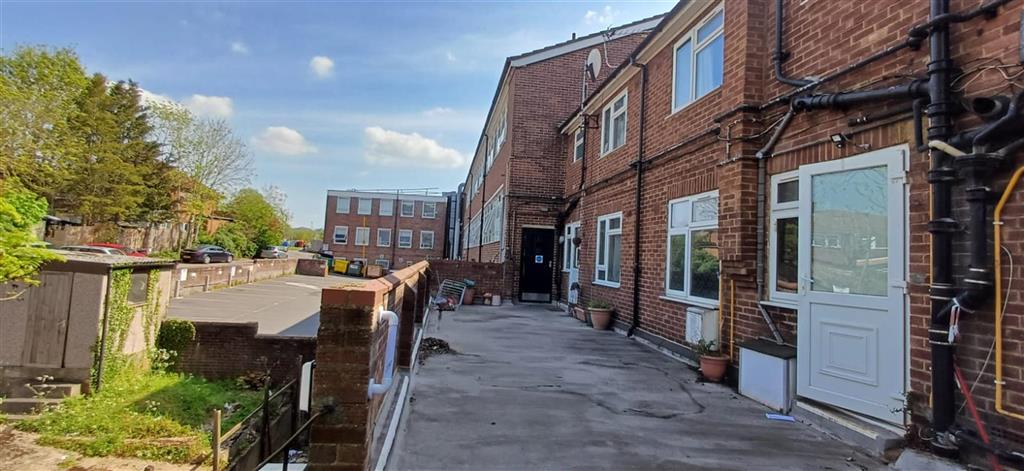 74A, Edgware Way, EDGWARE, Middlesex, HA8 8JS