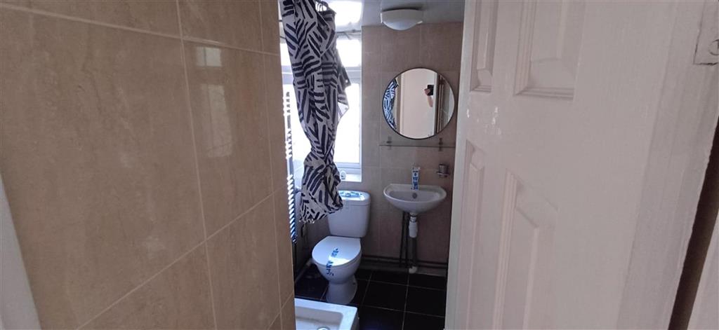 74A, Edgware Way, EDGWARE, Middlesex, HA8 8JS