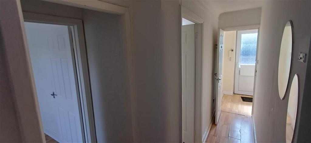 74A, Edgware Way, EDGWARE, Middlesex, HA8 8JS