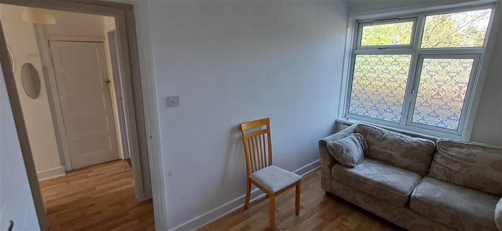 74A, Edgware Way, EDGWARE, Middlesex, HA8 8JS