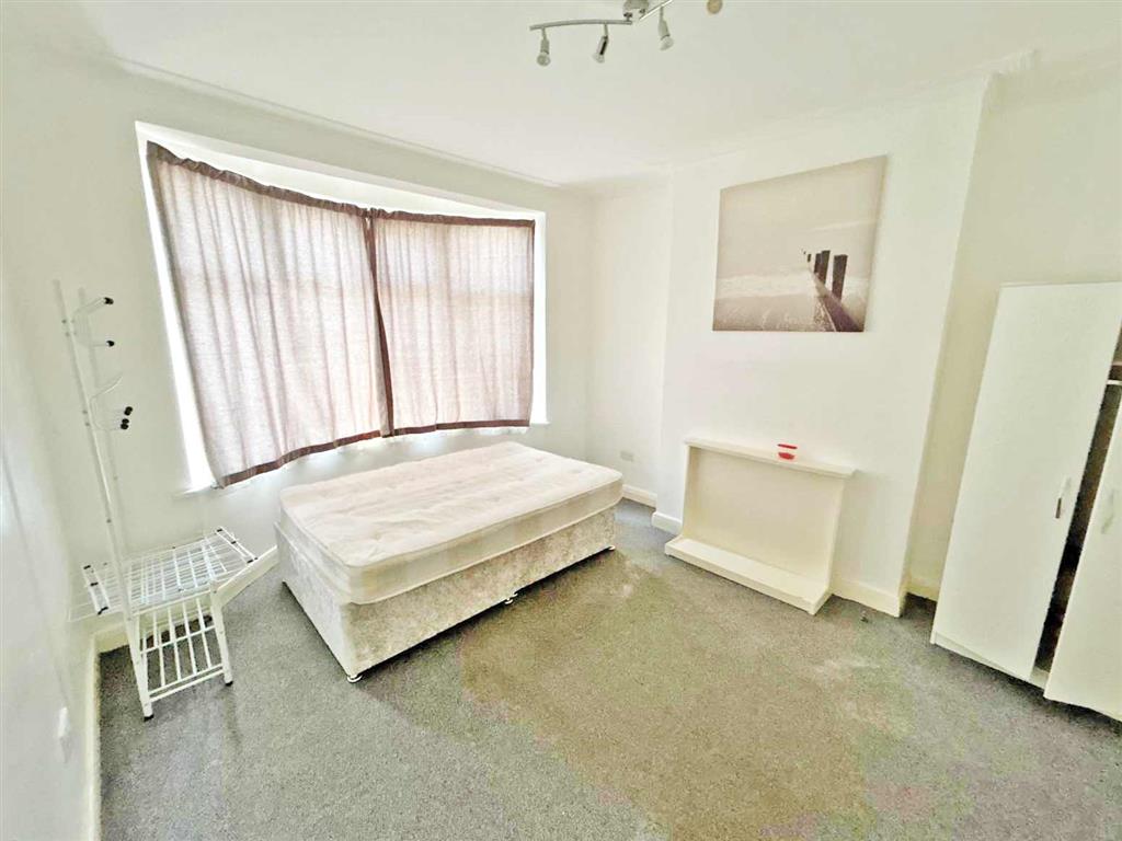 83, Headcorn Road, THORNTON HEATH, Surrey, CR7 6JS