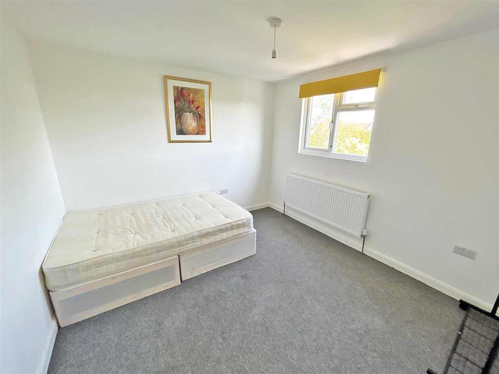 83, Headcorn Road, THORNTON HEATH, Surrey, CR7 6JS