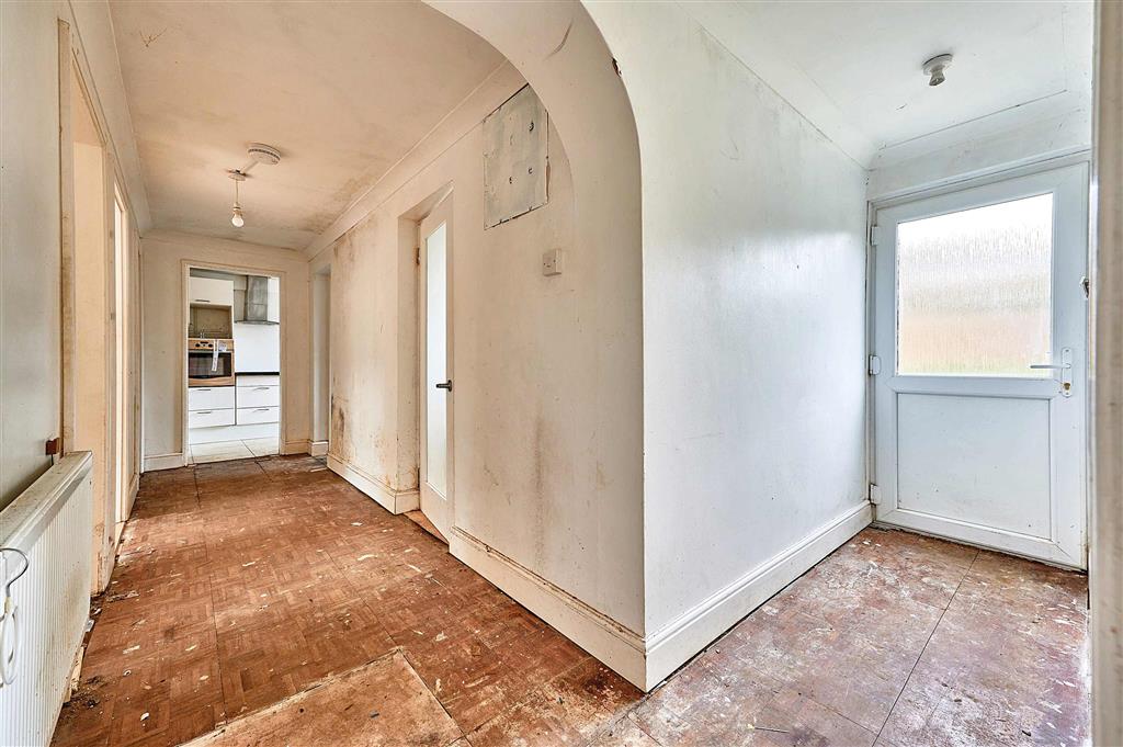39, Manor Road, STANSTED, Essex, CM24 8NL