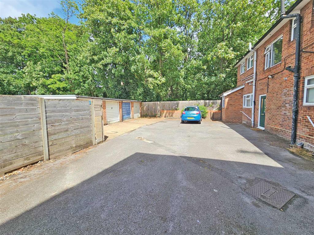 Flat 4, Roman House, Hawkeswood Road, SOUTHAMPTON, Hampshire, SO18 1QX