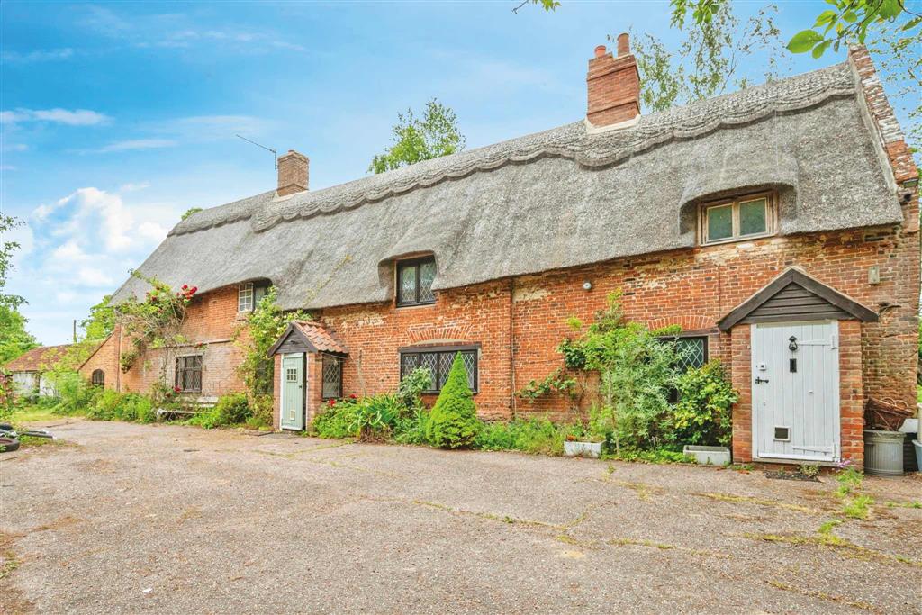 Old Farm House, The Street, NORWICH, Norfolk, NR10 5DU