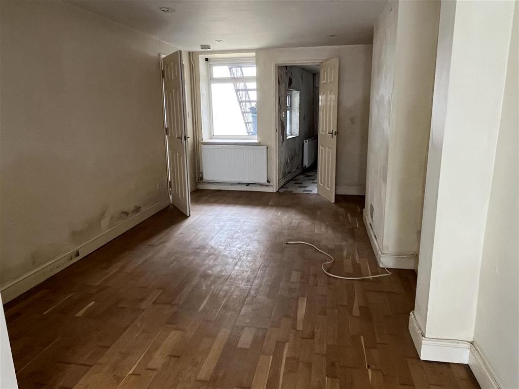 9, Sherborne Road, YEOVIL, Somerset, BA21 4HD