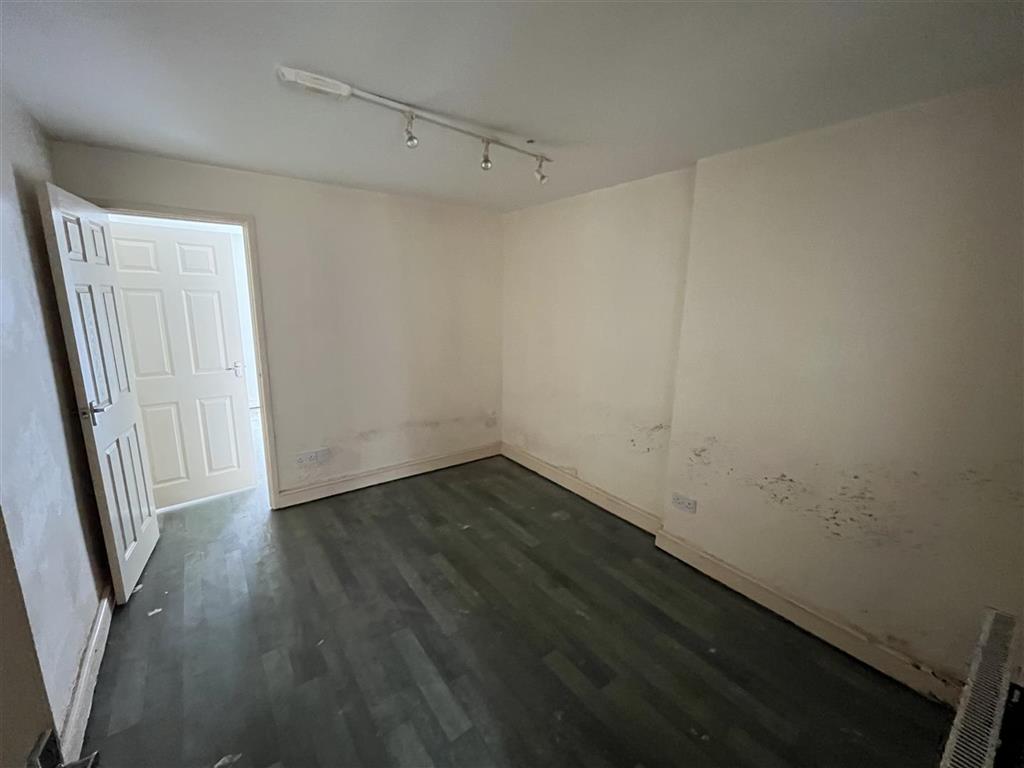 9, Sherborne Road, YEOVIL, Somerset, BA21 4HD