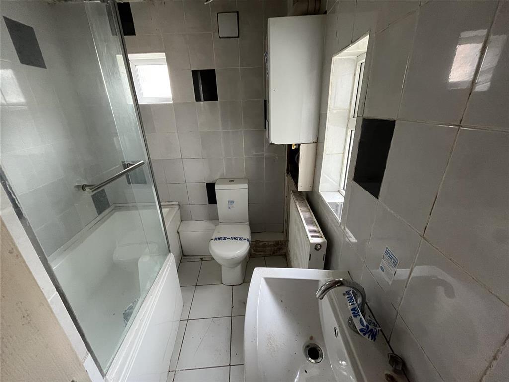 9, Sherborne Road, YEOVIL, Somerset, BA21 4HD