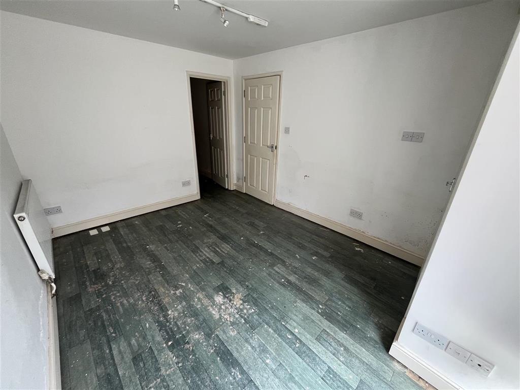 9, Sherborne Road, YEOVIL, Somerset, BA21 4HD