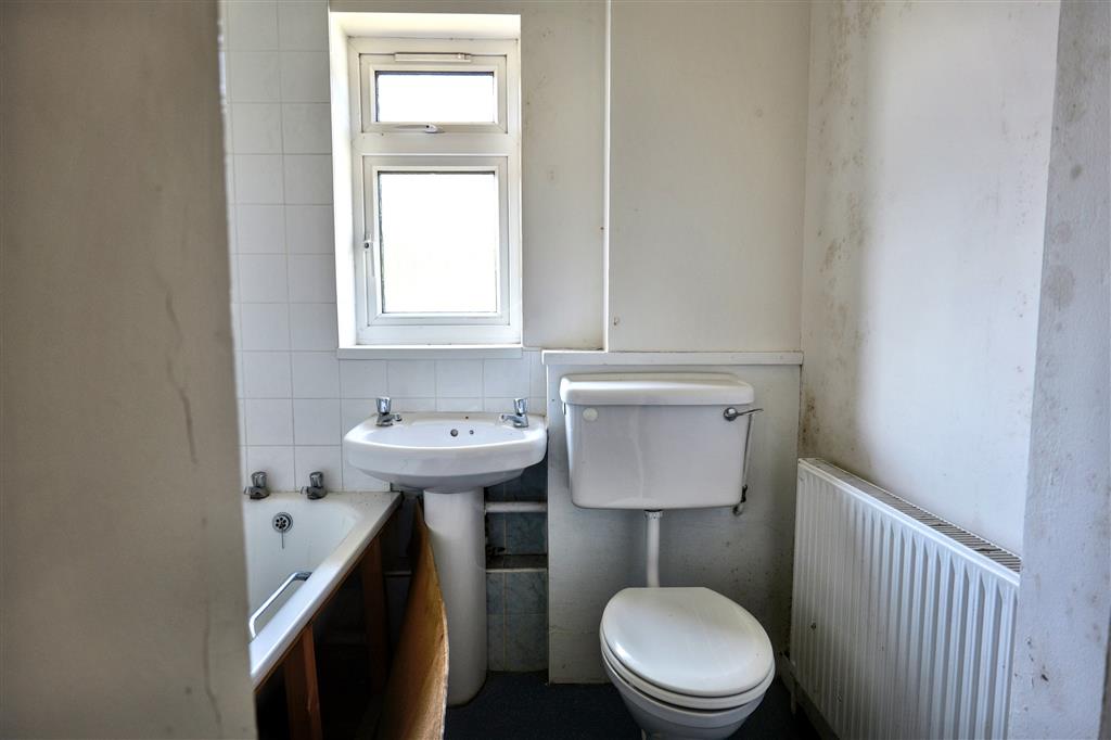 1, Brookside Way, SOUTHAMPTON, Hampshire, SO18 2LQ