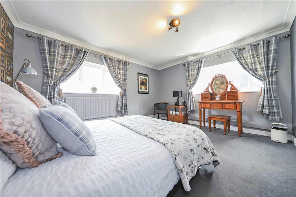 Swan House, Knowle Sands, BRIDGNORTH, Shropshire, WV16 5JL
