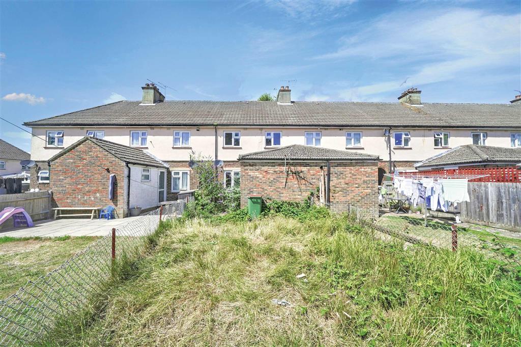 43, Innes Road, HORSHAM, West Sussex, RH12 4JQ