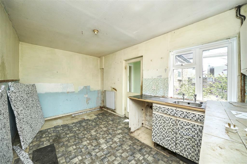 43, Innes Road, HORSHAM, West Sussex, RH12 4JQ