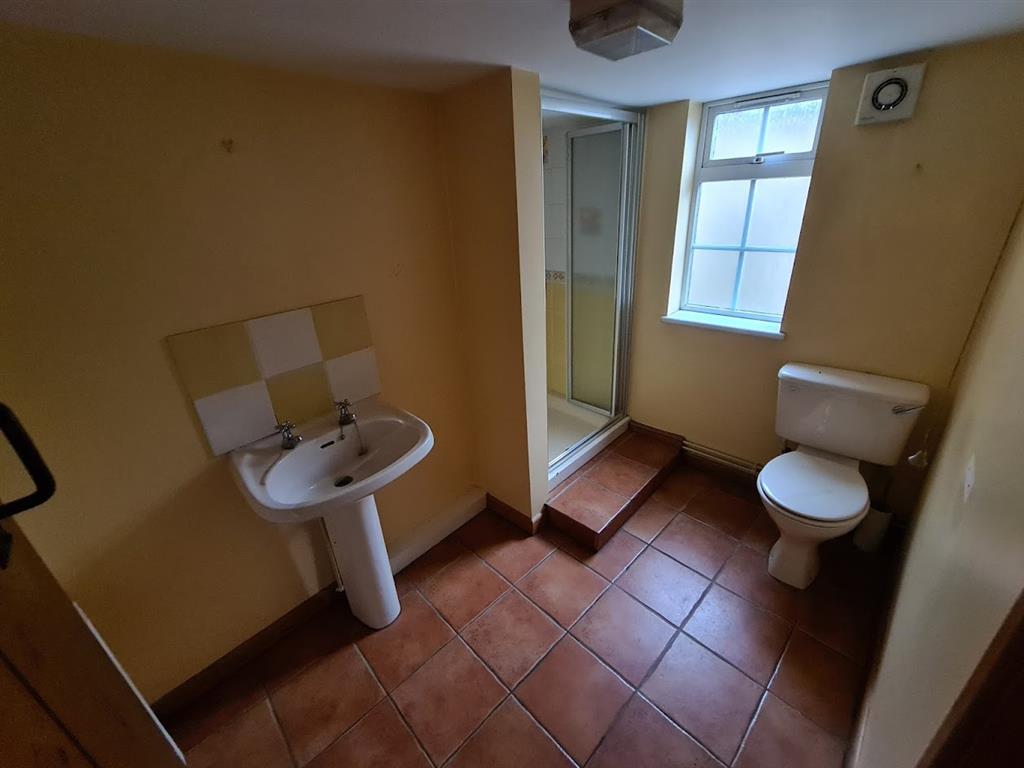 Staunton Stores, Ledbury Road, GLOUCESTER, Gloucestershire, GL19 3QA