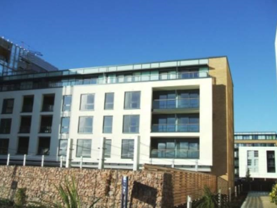 Apartment 32, Breakwater House, Ferry Court, CARDIFF, South Glamorgan, CF11 0JQ