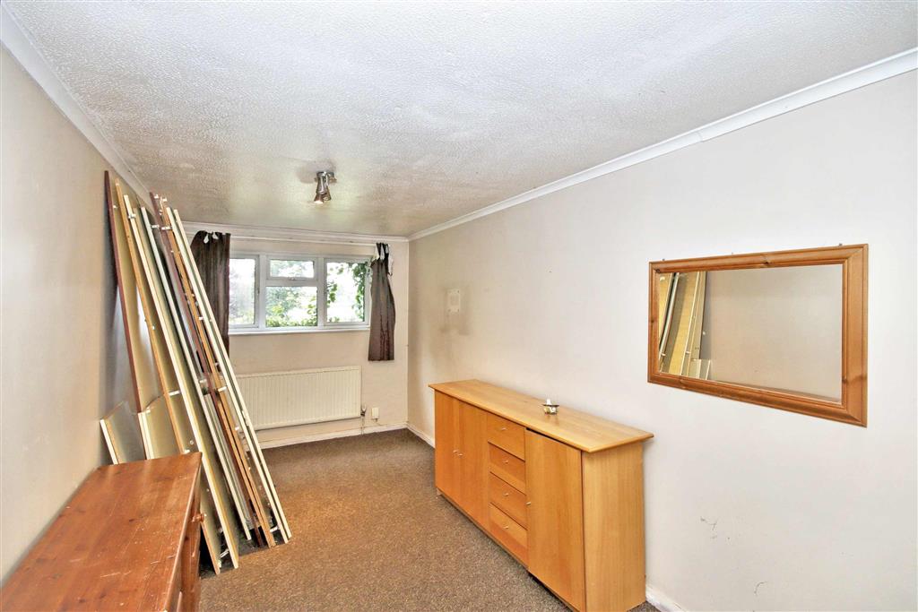 33, Sandford, Ravensthorpe, Peterborough, PE3 7LH