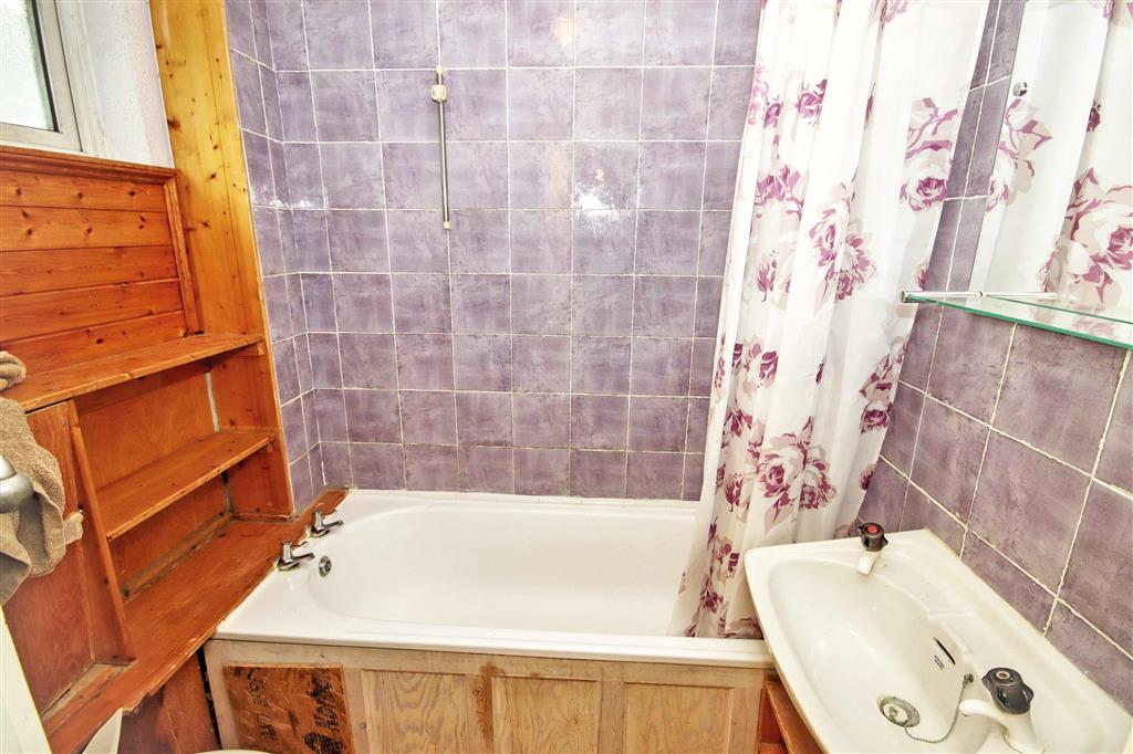33, Sandford, Ravensthorpe, Peterborough, PE3 7LH