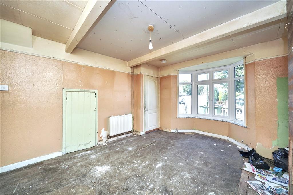 43, Innes Road, HORSHAM, West Sussex, RH12 4JQ