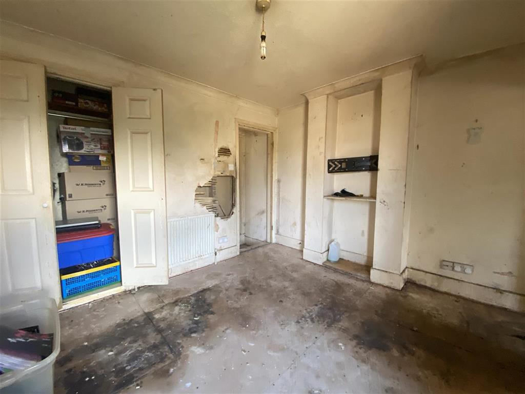 159, Kingston Road, LEATHERHEAD, Surrey, KT22 7NX