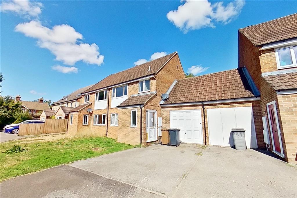 46, Lynwood Drive, ANDOVER, Hampshire, SP10 3AZ