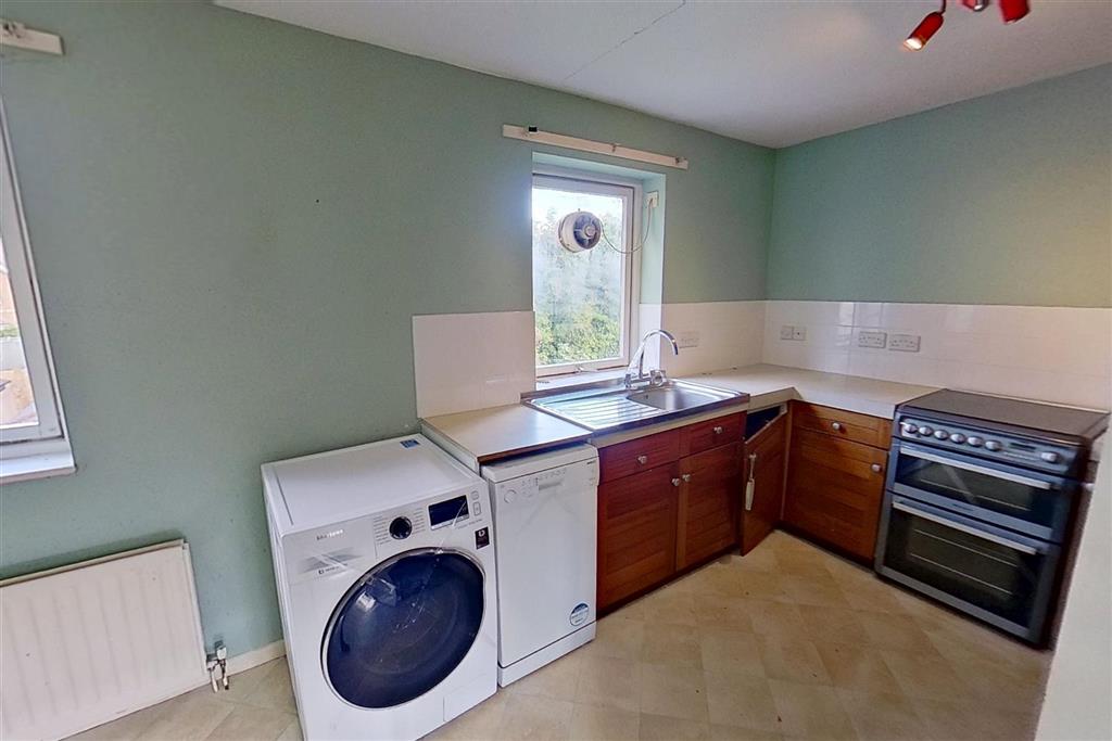 46, Lynwood Drive, ANDOVER, Hampshire, SP10 3AZ