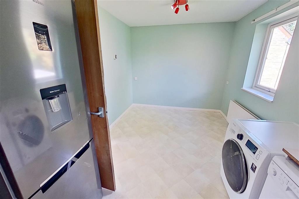 46, Lynwood Drive, ANDOVER, Hampshire, SP10 3AZ