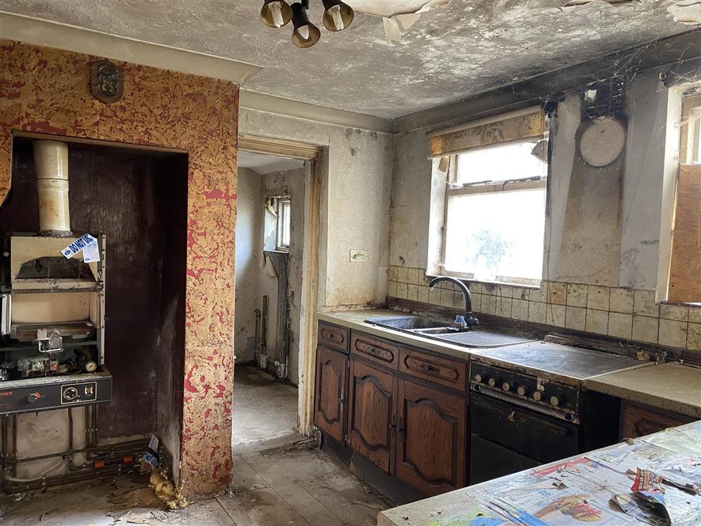 6, Church Road, HAYLING ISLAND, Hampshire, PO11 0NT