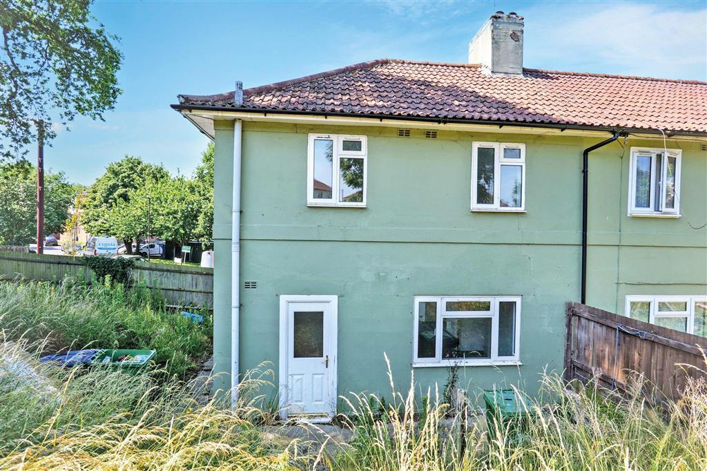 1, Brookside Way, SOUTHAMPTON, Hampshire, SO18 2LQ