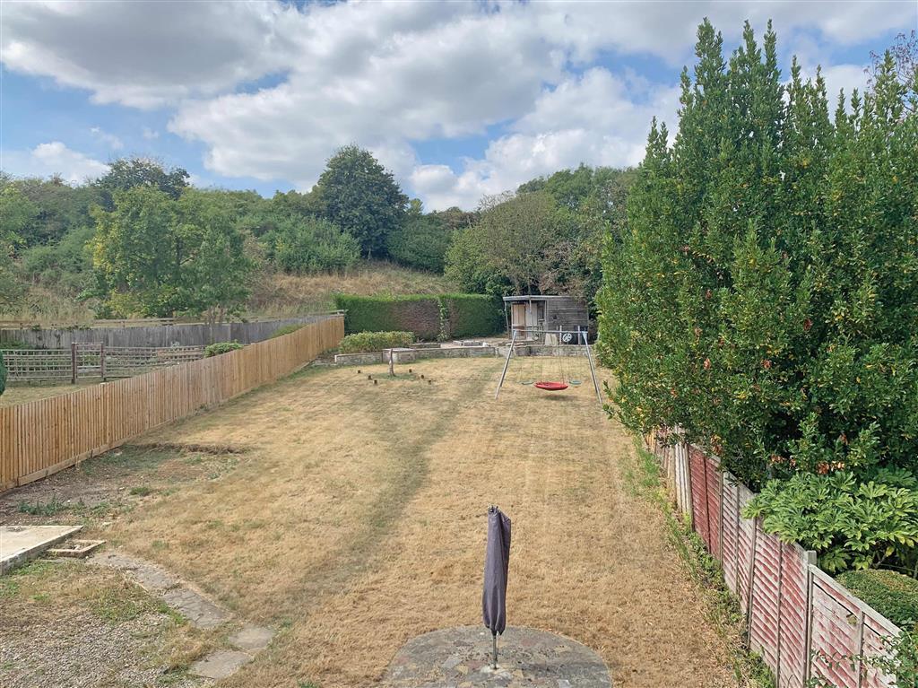 3 Landseer,, North Cheriton, TEMPLECOMBE, Somerset, BA8 0AS