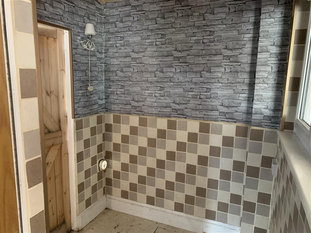 3 Landseer,, North Cheriton, TEMPLECOMBE, Somerset, BA8 0AS