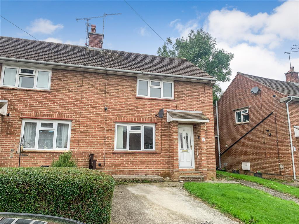 52, St. Johns Road, YEOVIL, Somerset, BA21 5NQ