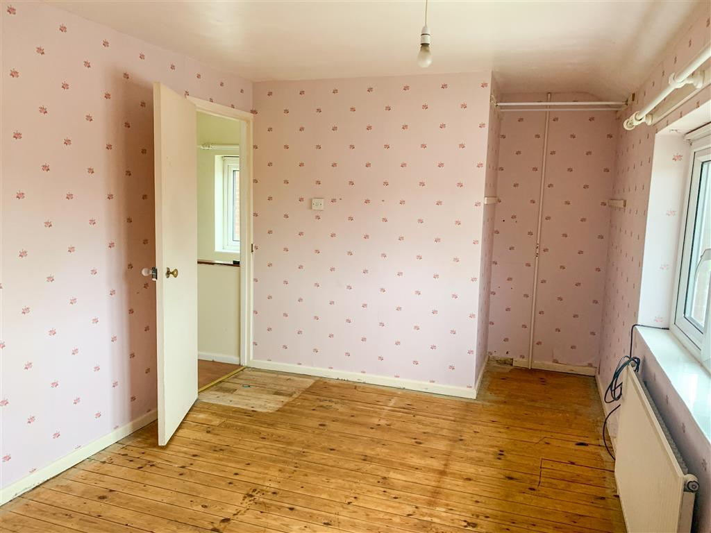 52, St. Johns Road, YEOVIL, Somerset, BA21 5NQ