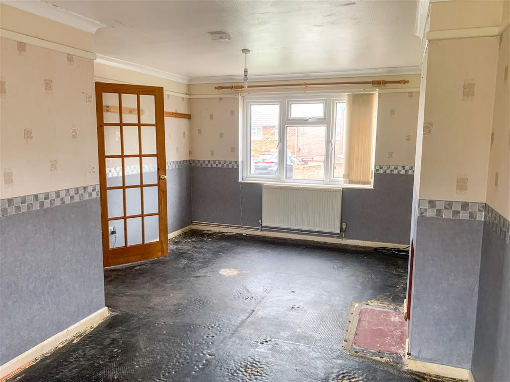 52, St. Johns Road, YEOVIL, Somerset, BA21 5NQ