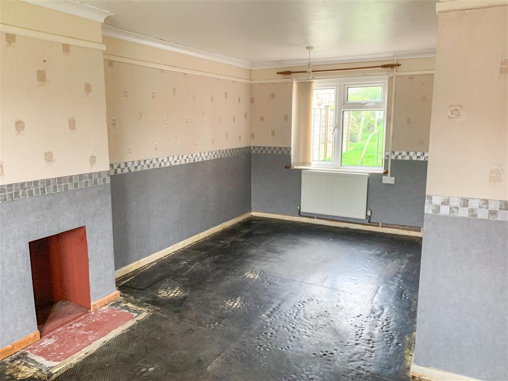 52, St. Johns Road, YEOVIL, Somerset, BA21 5NQ