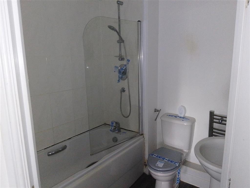 42, Sir Bernard Lovell Road, MALMESBURY, Wiltshire, SN16 9FQ