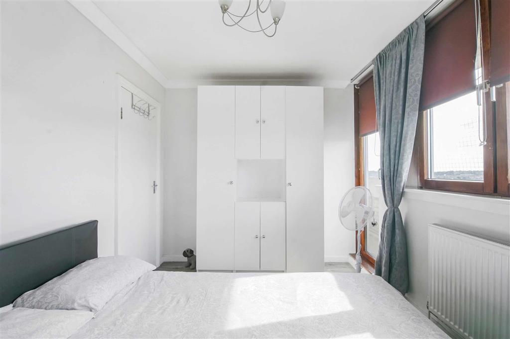 Flat 61, Crane House, Pelican Estate, London, SE15 5NG