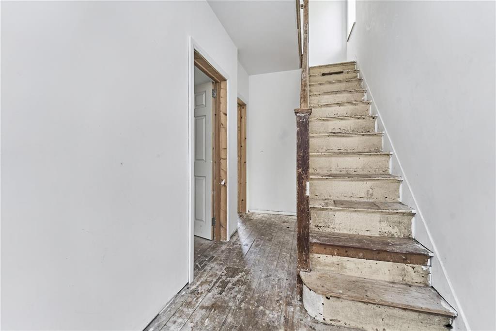 23, Winchester Road, WOLVERHAMPTON, West Midlands, WV10 6EW