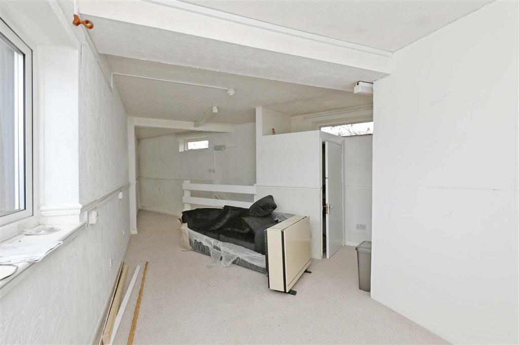Ng22 Example Unit 4, Forest Court, Forest Road, NEWARK, Nottinghamshire, NG22 9PL