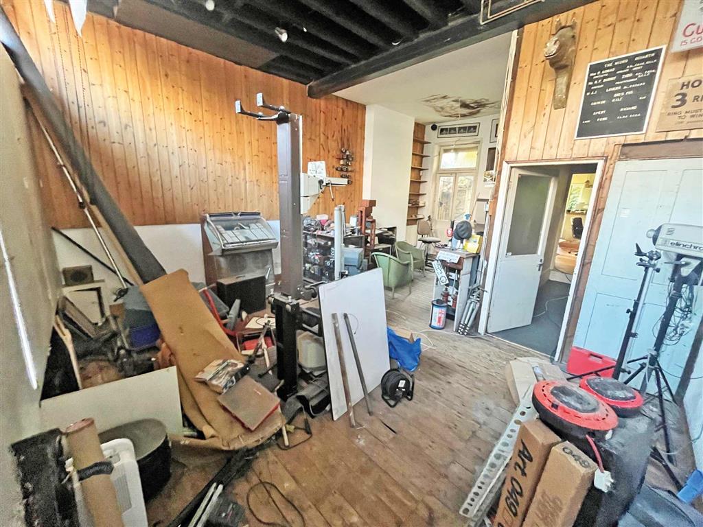 28, Woolwich Road, GREENWICH, London, SE10 0JU