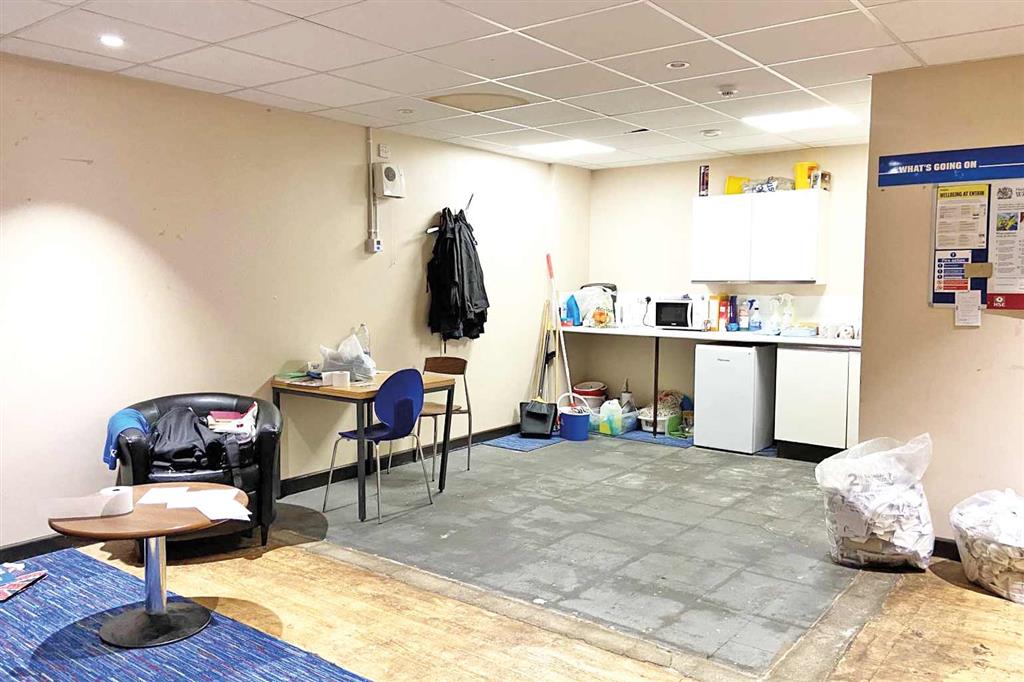 42, Boutport Street, BARNSTAPLE, Devon, EX31 1SE