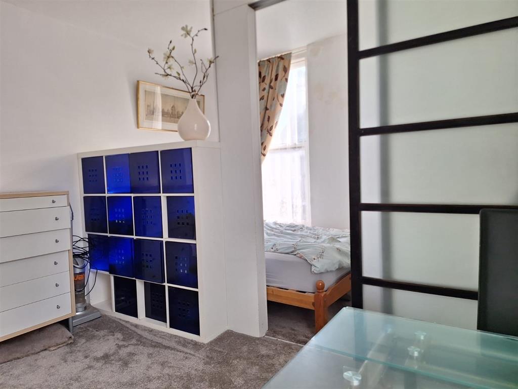 146b, Montague Street, WORTHING, West Sussex, BN11 3HG