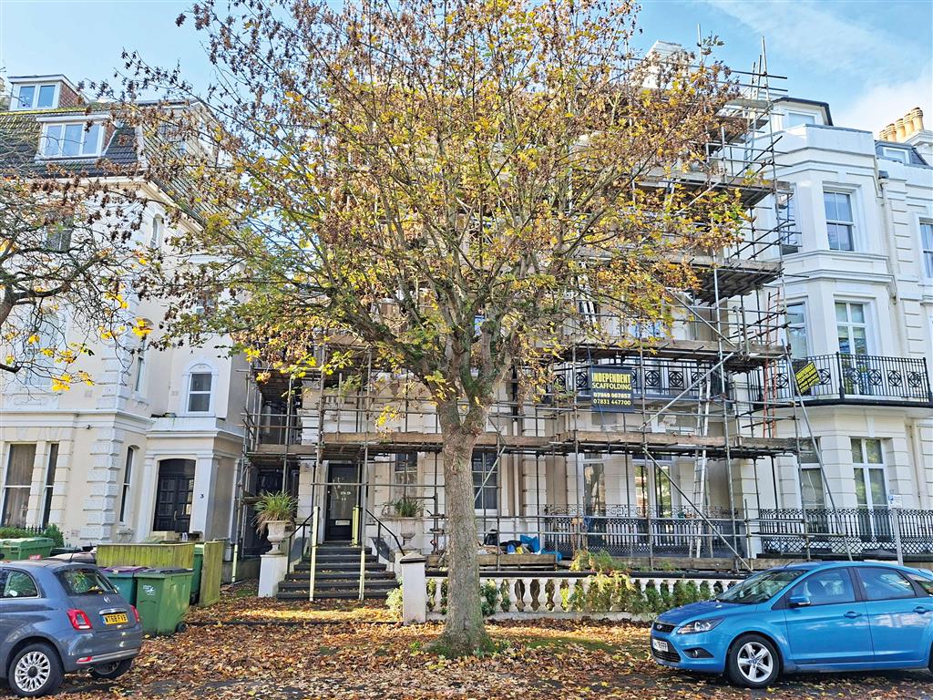 Apartment 5, 5, Trinity Crescent, FOLKESTONE, Kent, CT20 2ES