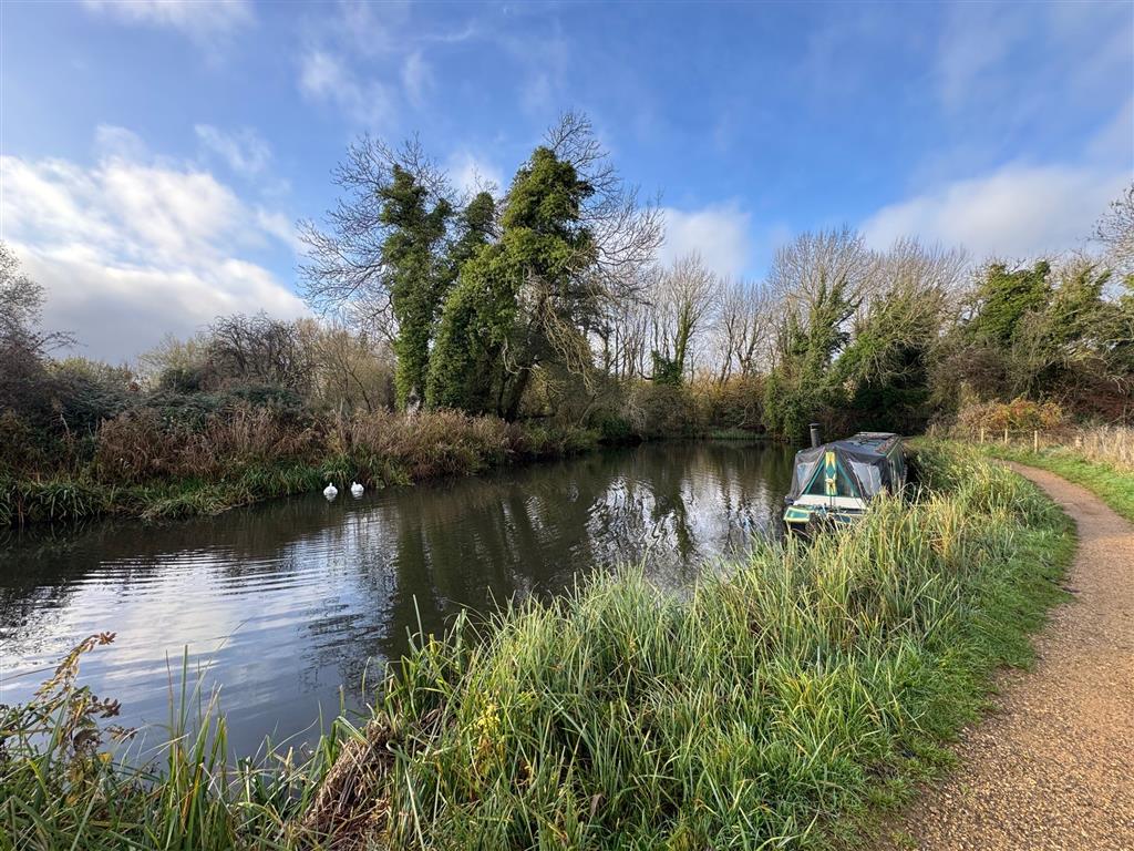 North Island, Burghfield Mill, Mill Road, READING, Berkshire, RG30 3SU