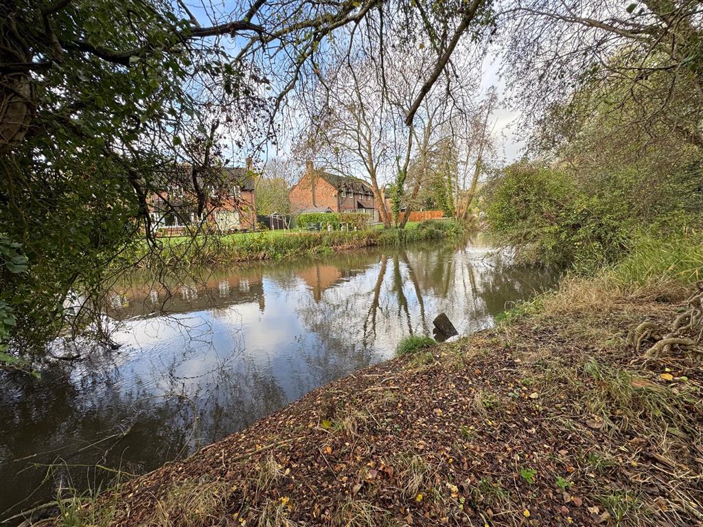 North Island, Burghfield Mill, Mill Road, READING, Berkshire, RG30 3SU