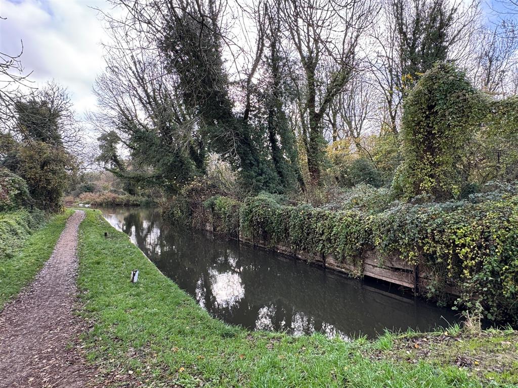 North Island, Burghfield Mill, Mill Road, READING, Berkshire, RG30 3SU