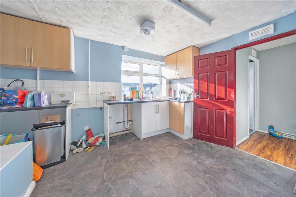 51, Woodland Avenue, BURGESS HILL, West Sussex, RH15 0PD