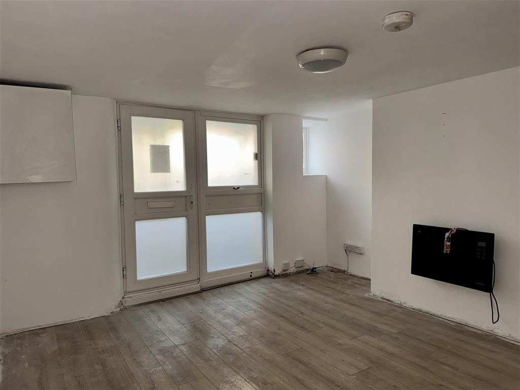 Flat 1, 34, The Polygon, SOUTHAMPTON, Hampshire, SO15 2BN