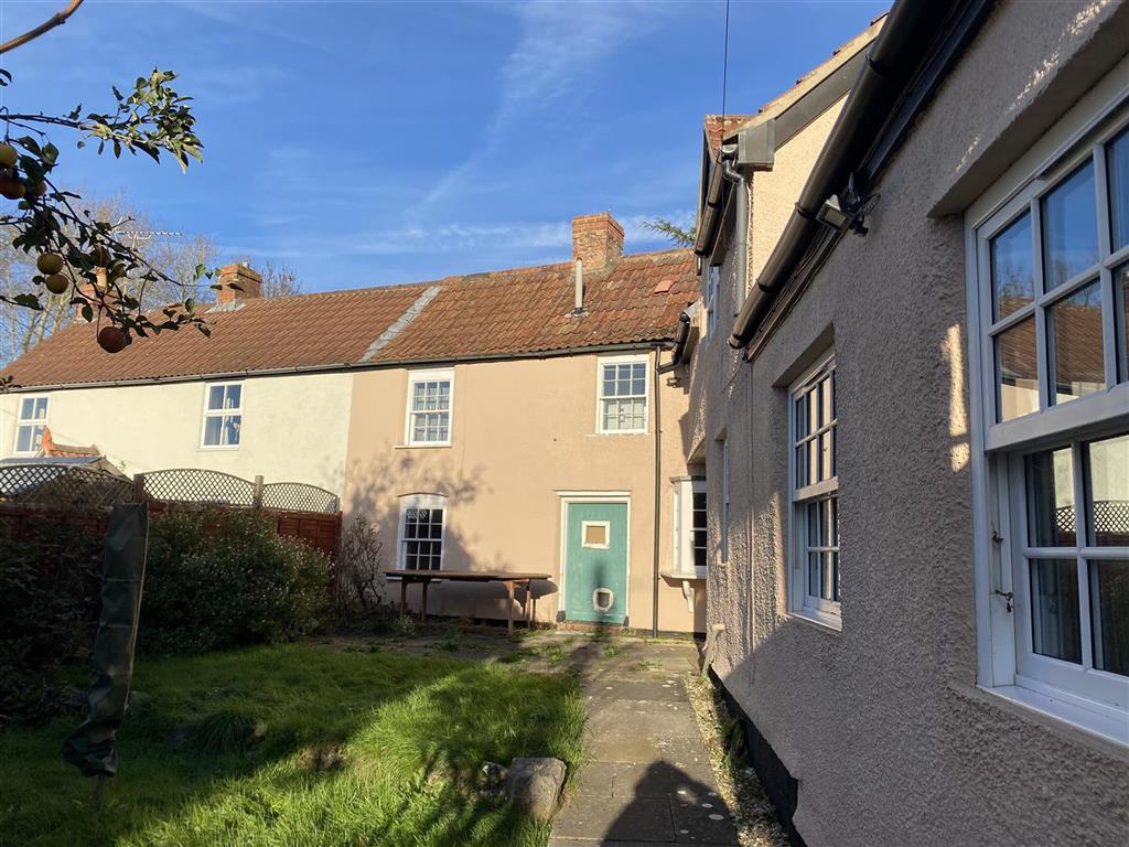 Yew Tree Cottage, Shiplate Road, WESTON-SUPER-MARE, Avon, BS24 0NJ