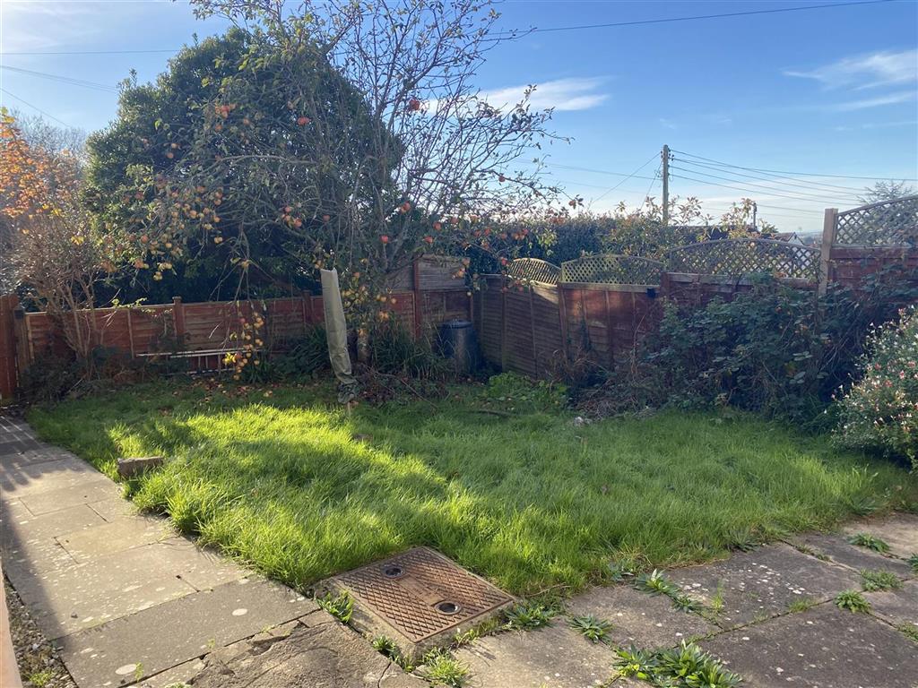 Yew Tree Cottage, Shiplate Road, WESTON-SUPER-MARE, Avon, BS24 0NJ